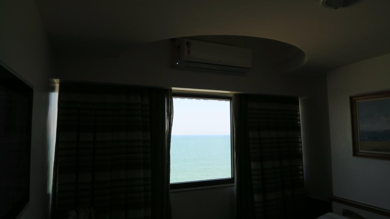 Viva Dias Inesqueciveis No Apartamento Em Frente Ao Mar Praia Da Costa Vila Velha Kültér fotó